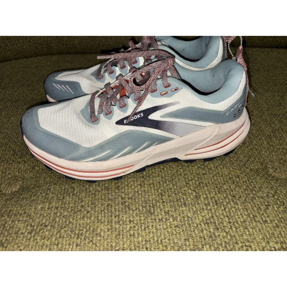 Brooks CASCADIA 16 Women's Trail Running Shoe, Aqua Sz 8